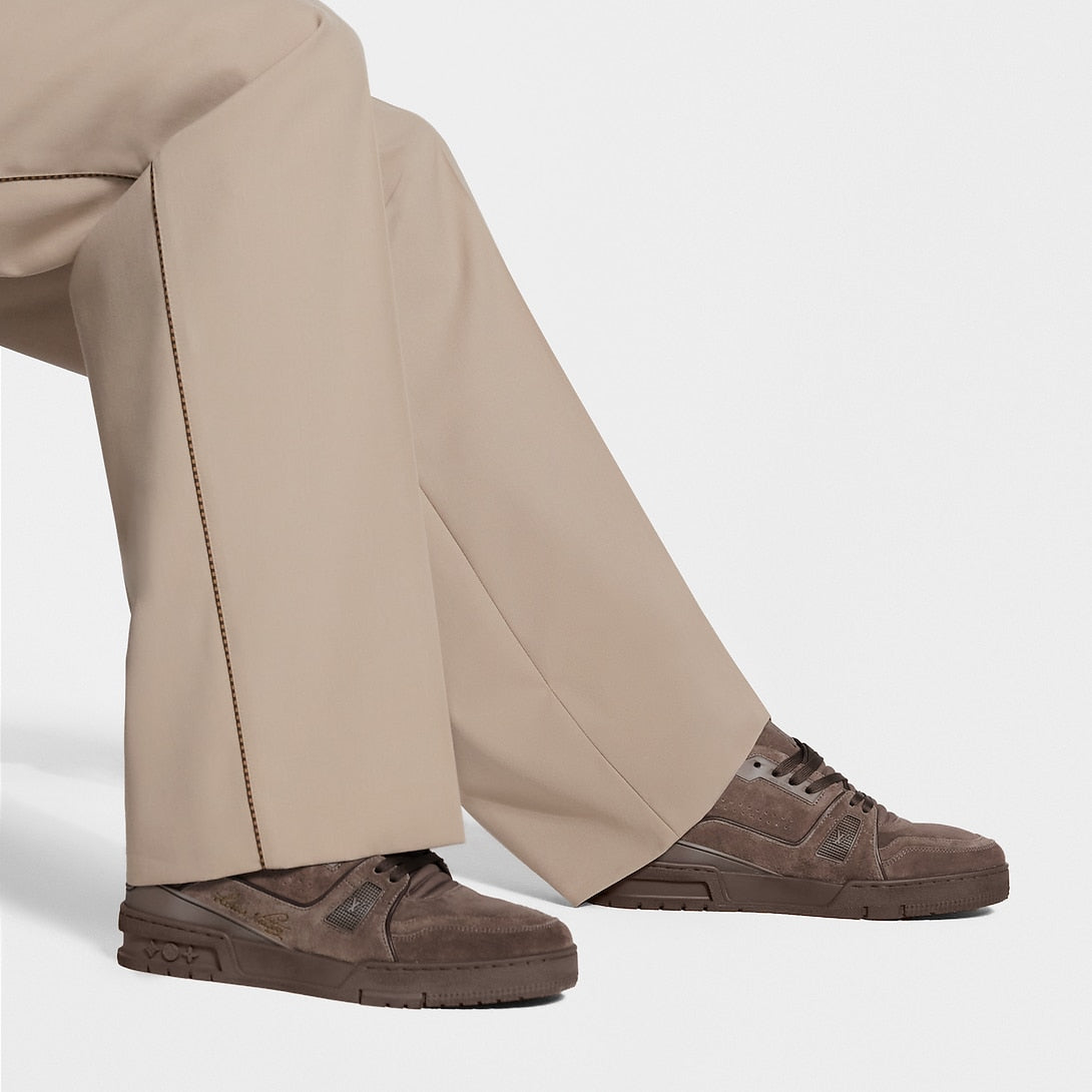 LV Trainer Brown