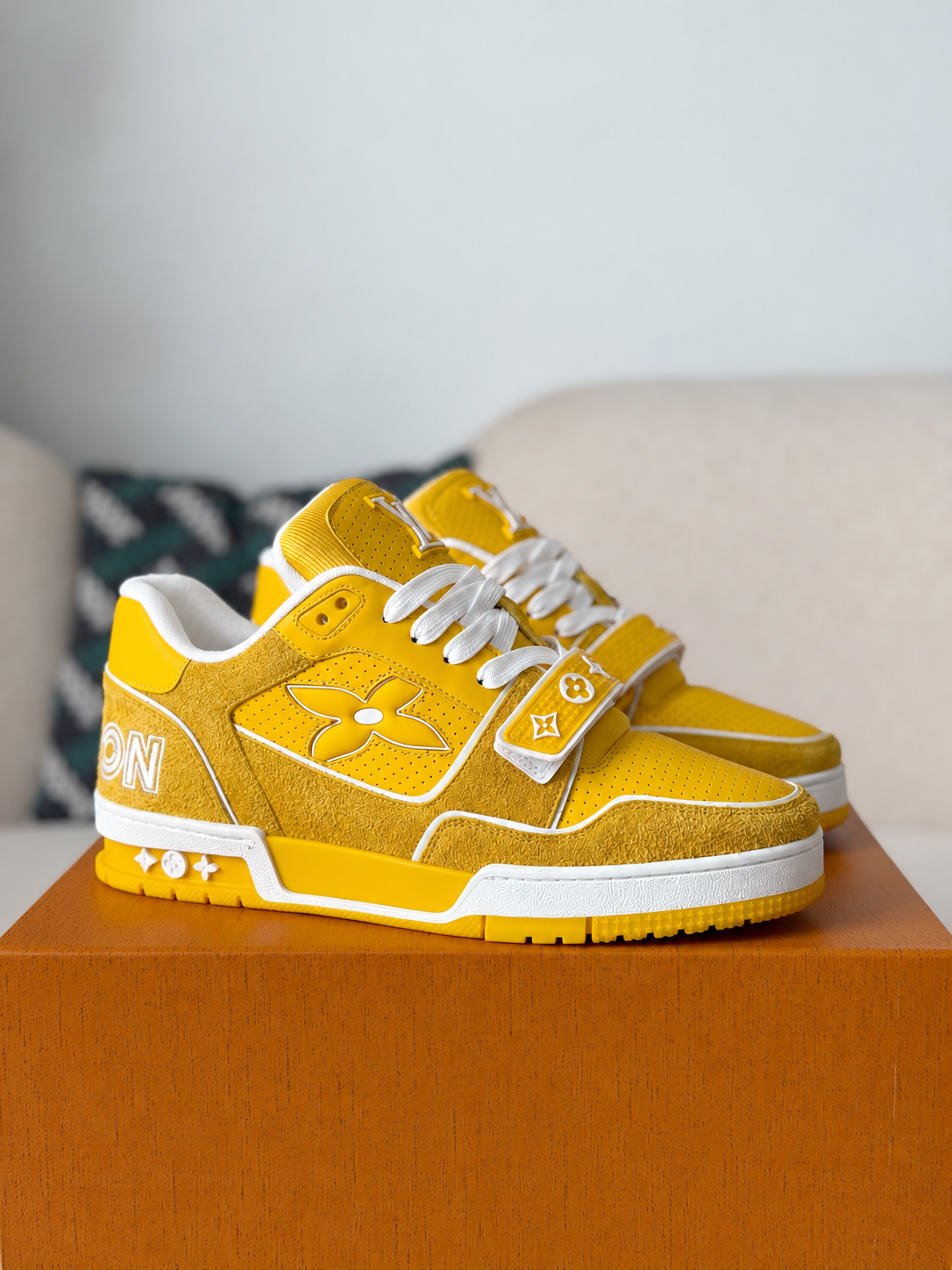LV TRAINER VELCRO