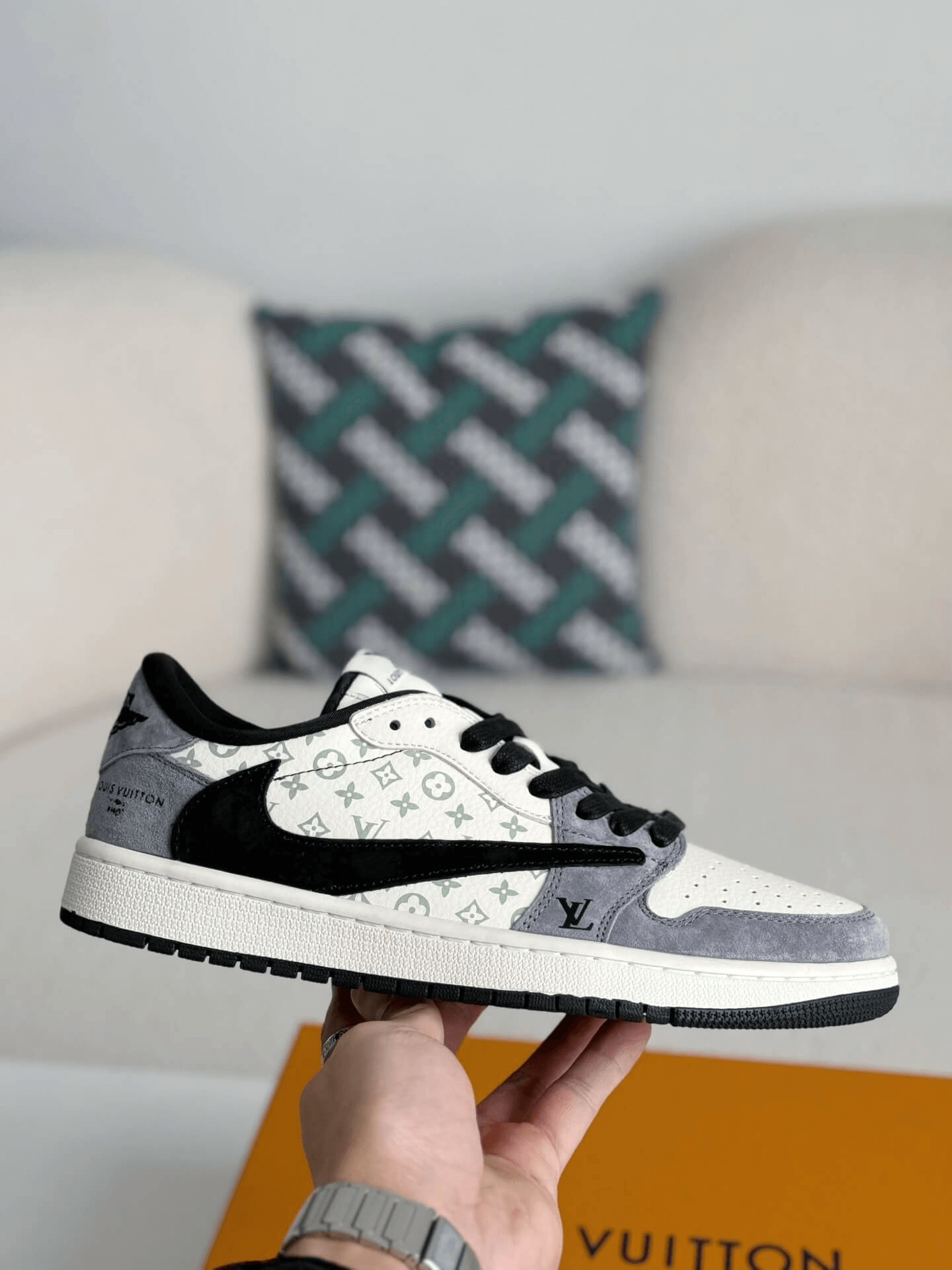LV x Air Jordan 1 OG SP Travis Scott x Fragment Grey Black Sneaker