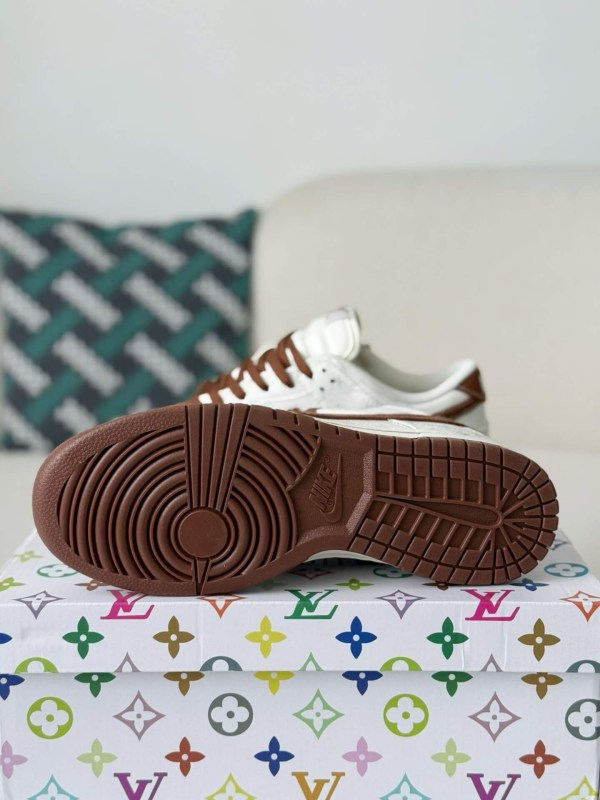 LV x Nike SB Dunk Low Brown/White Monogram Edition