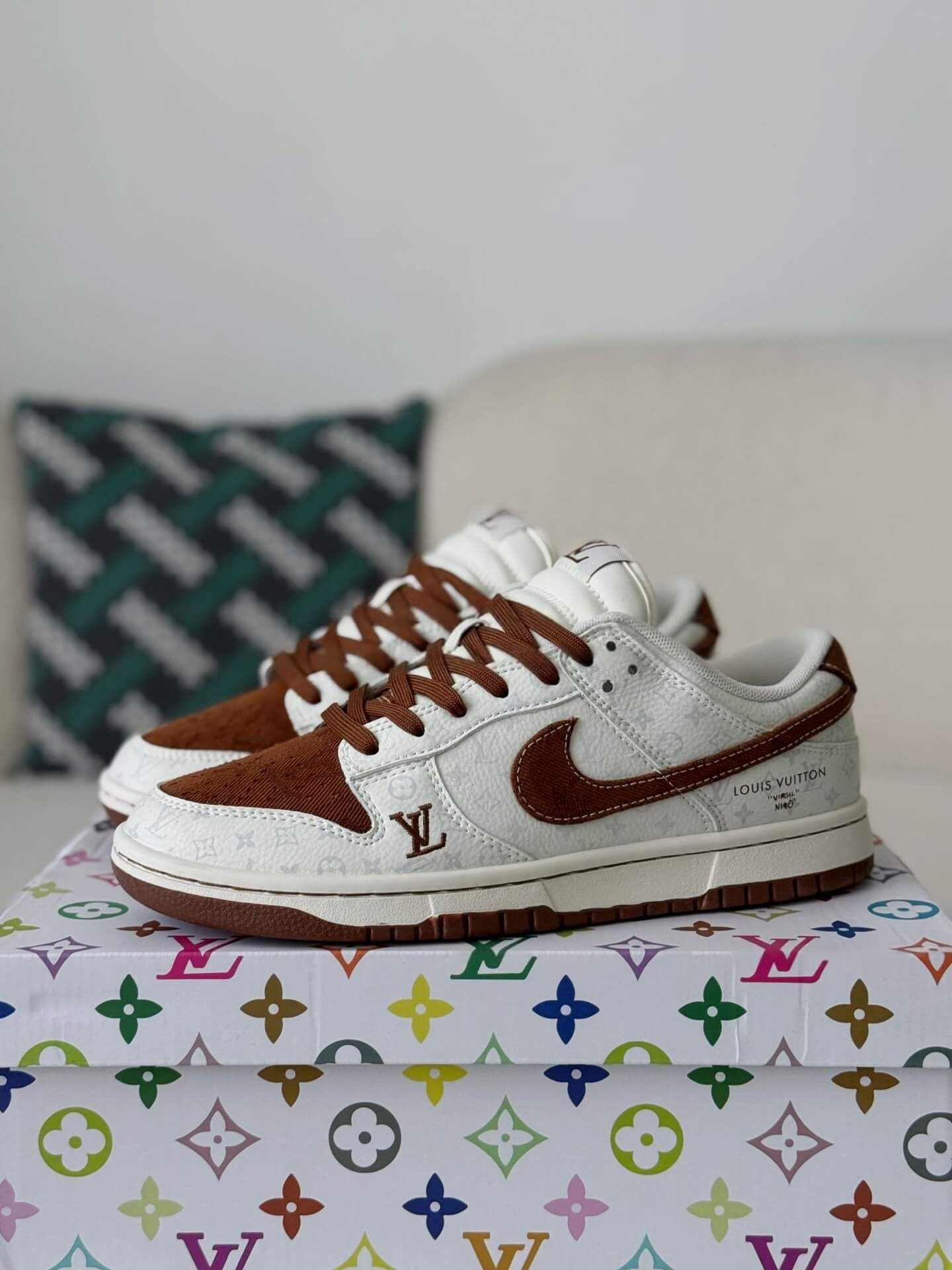 LV x Nike SB Dunk Low Brown/White Monogram Edition
